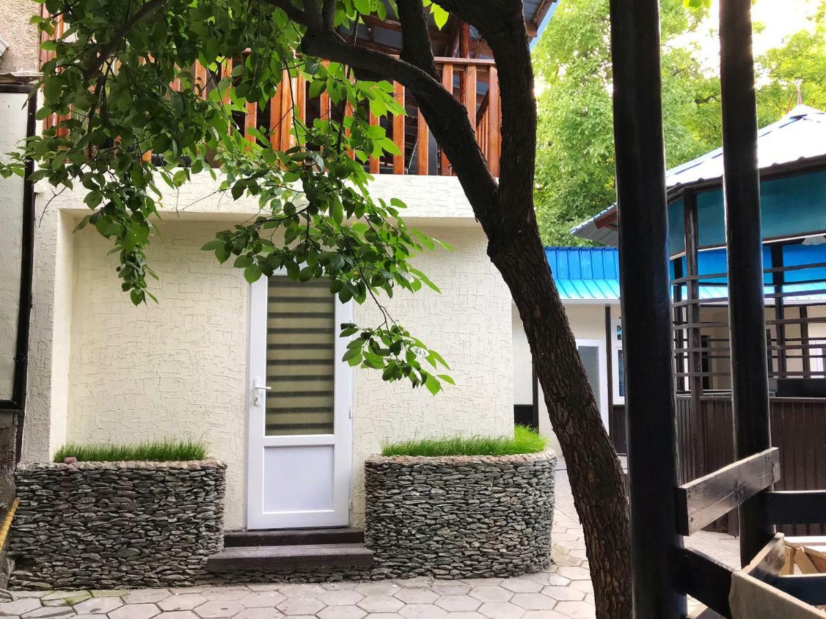 Park Hostel Osh Dış mekan fotoğraf