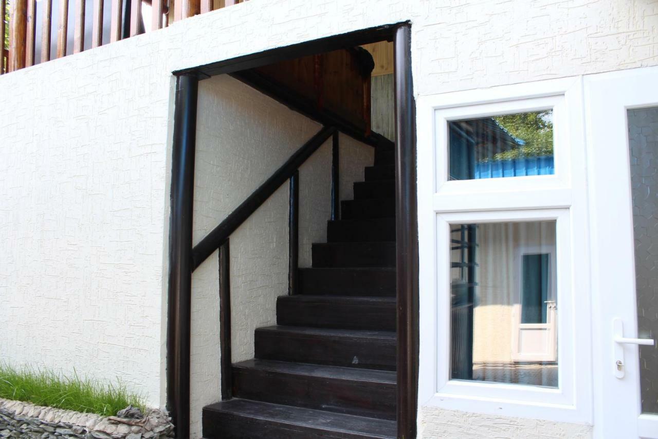 Park Hostel Osh Dış mekan fotoğraf